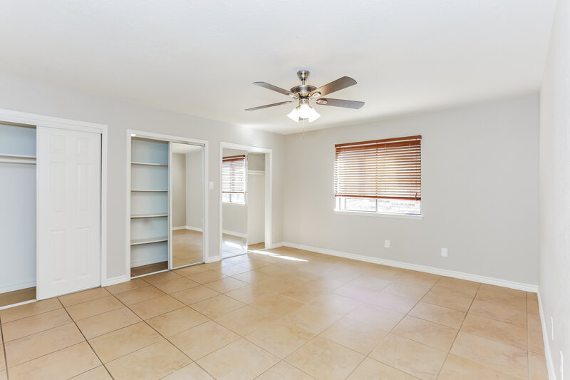 2,490/Mo, 6906 Forestview Dr Arlington, TX 76016 Main Bedroom View