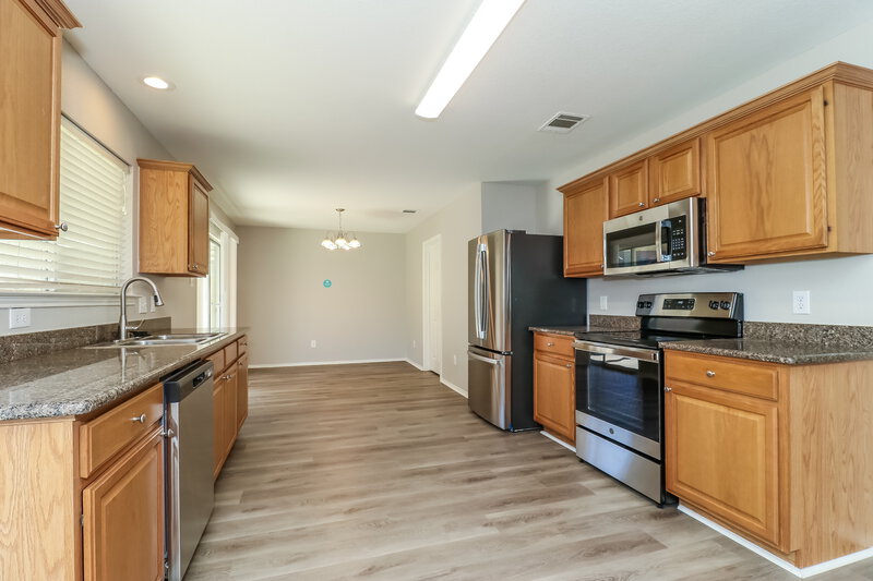 2,565/Mo, 9933 Mount Pheasant Rd Fort Worth, TX 76108 Kitchen View 2