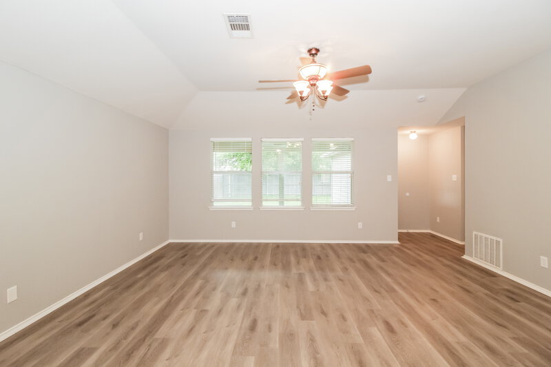2,105/Mo, 1721 Canvasback Aubrey, TX 76227 Living Room View 2