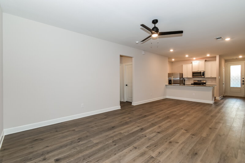 1,905/Mo, 1301 Butler Ave Princeton, TX 75407 Living Room View 2