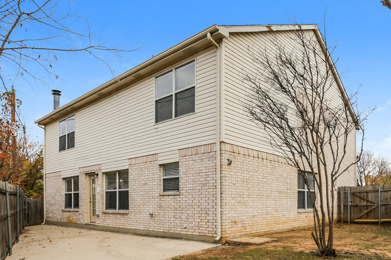 2,940/Mo, 5714 Roundup Trl Arlington, TX 76017 Rear View