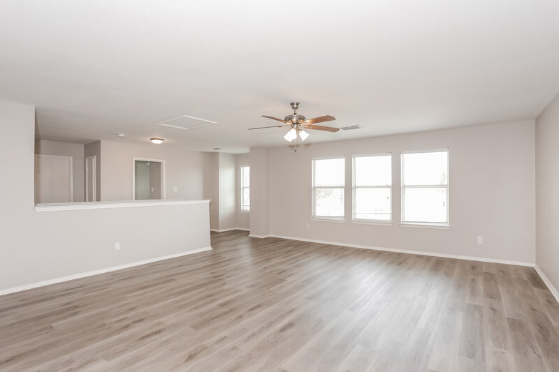 2,690/Mo, 712 Hidden Point Dr Fort Worth, TX 76120 Living Room View