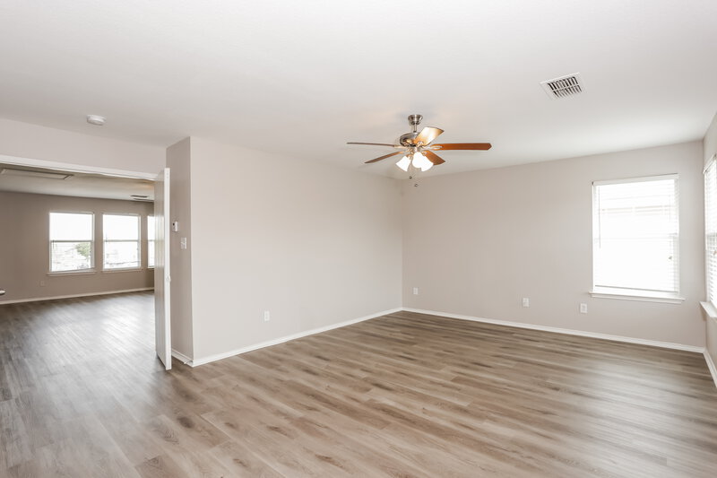 2,690/Mo, 712 Hidden Point Dr Fort Worth, TX 76120 Main Bedroom View