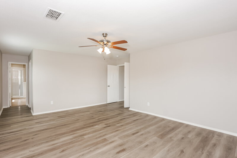 2,690/Mo, 712 Hidden Point Dr Fort Worth, TX 76120 Main Bedroom View 2