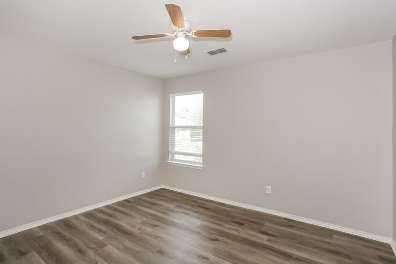 2,690/Mo, 712 Hidden Point Dr Fort Worth, TX 76120 Bedroom View 2