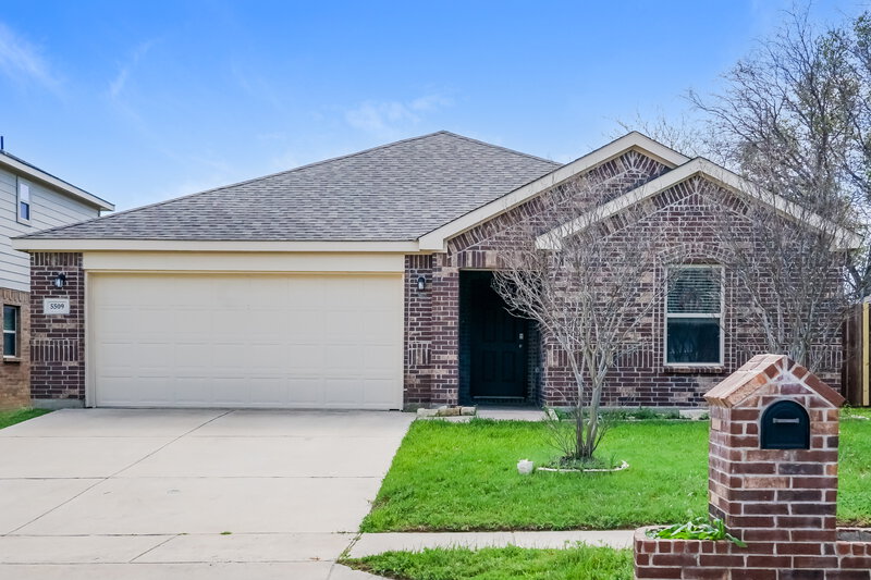 2,345/Mo, 5509 Northfield Dr Fort Worth, TX 76179 External View