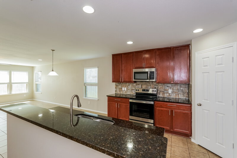 2,345/Mo, 5509 Northfield Dr Fort Worth, TX 76179 Kitchen View 2