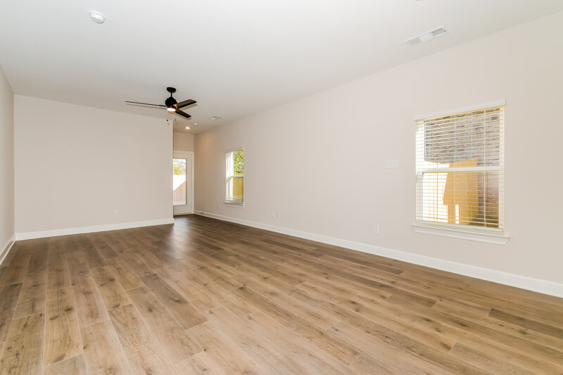 1,795/Mo, 1215 Butler Ave Princeton, TX 75407 Living Room View