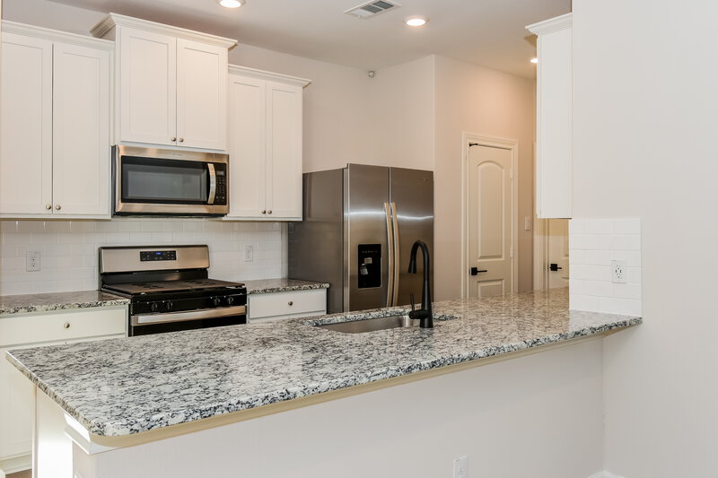 1,795/Mo, 1215 Butler Ave Princeton, TX 75407 Kitchen View 3
