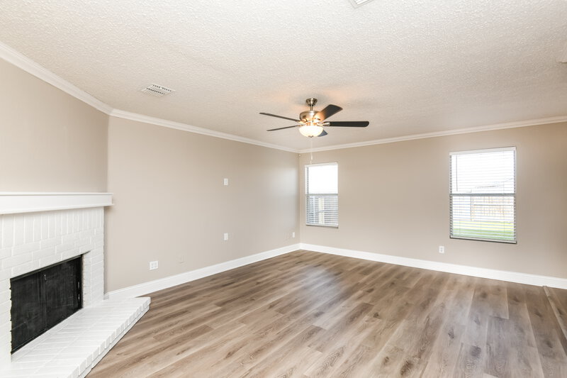 2,390/Mo, 4308 Meadowknoll Dr Fort Worth, TX 76123 Living Room View 2