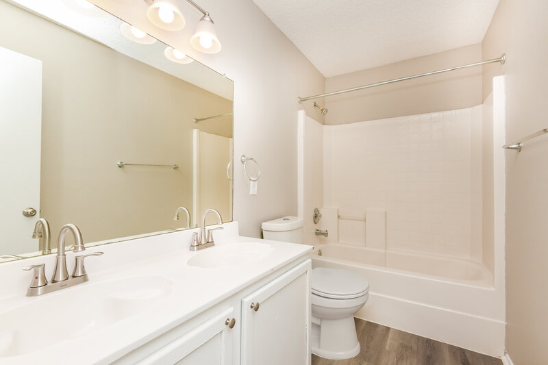 2,390/Mo, 4308 Meadowknoll Dr Fort Worth, TX 76123 Bathroom View