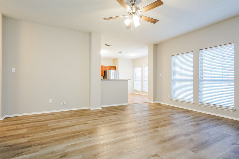 2,700/Mo, 5131 Garden Oaks Pl Grand Prairie, TX 75052 Dining Room View