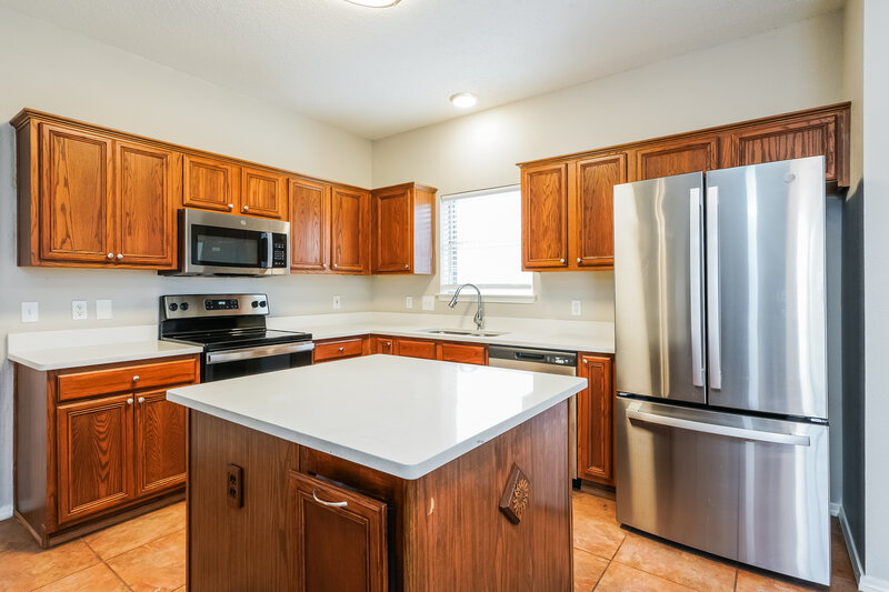2,700/Mo, 5131 Garden Oaks Pl Grand Prairie, TX 75052 Kitchen View