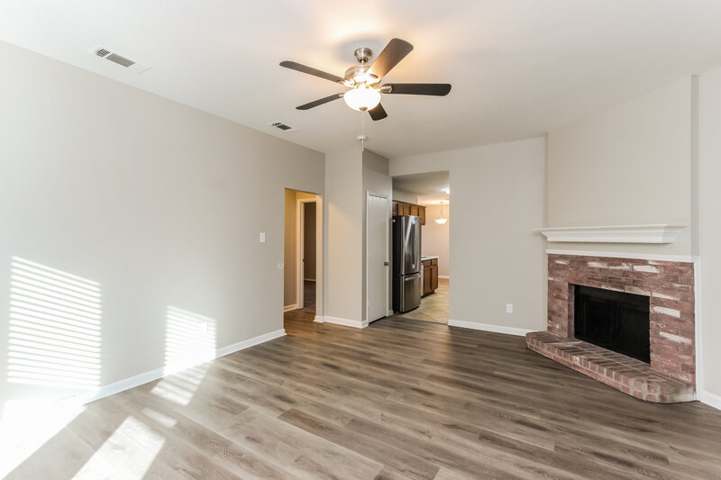 1,895/Mo, 1609 Kelly Ln Royse City, TX 75189 Living Room View