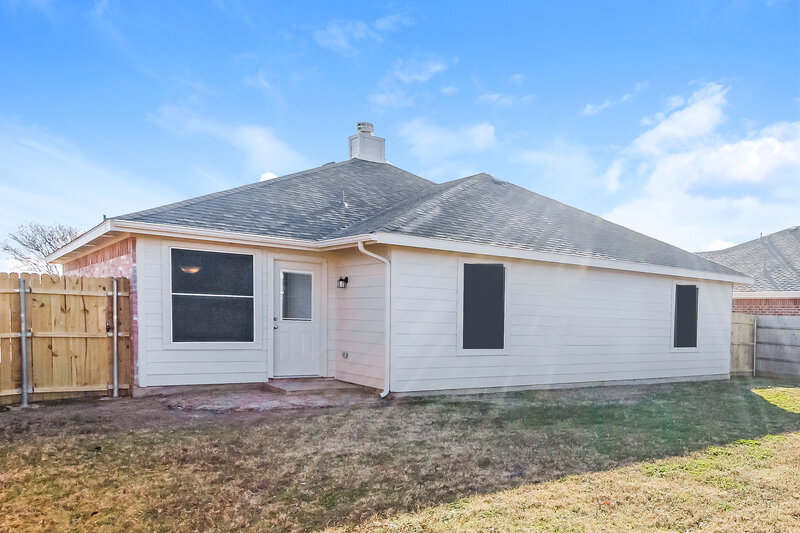 1,895/Mo, 1609 Kelly Ln Royse City, TX 75189 Rear View