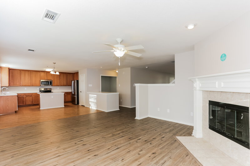 2,890/Mo, 7956 Meadow Spring Ln Fort Worth, TX 76120 Living Room View