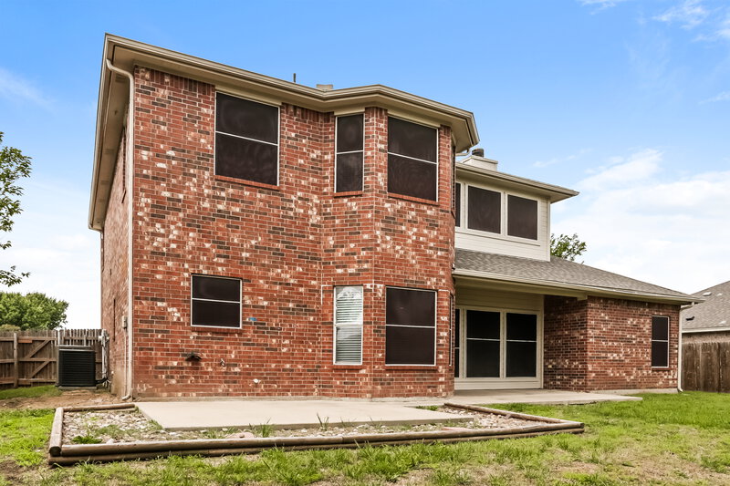 2,675/Mo, 404 Reagan Ln Burleson, TX 76028 Rear View 2