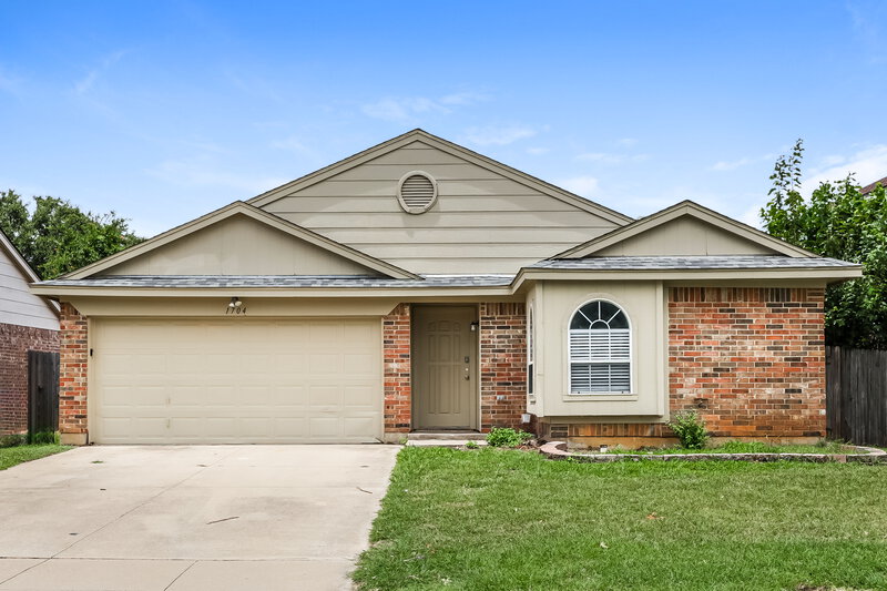 1,915/Mo, 1704 Spicewood Trl Fort Worth, TX 76134 External View
