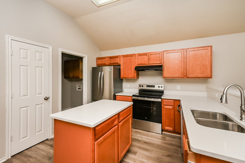2,265/Mo, 9268 Saint Martin Rd Fort Worth, TX 76123 Kitchen View