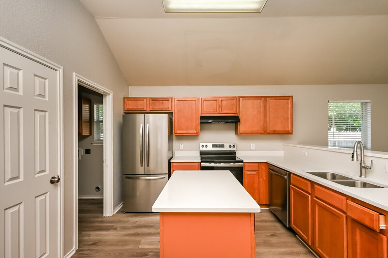 2,265/Mo, 9268 Saint Martin Rd Fort Worth, TX 76123 Kitchen View 2