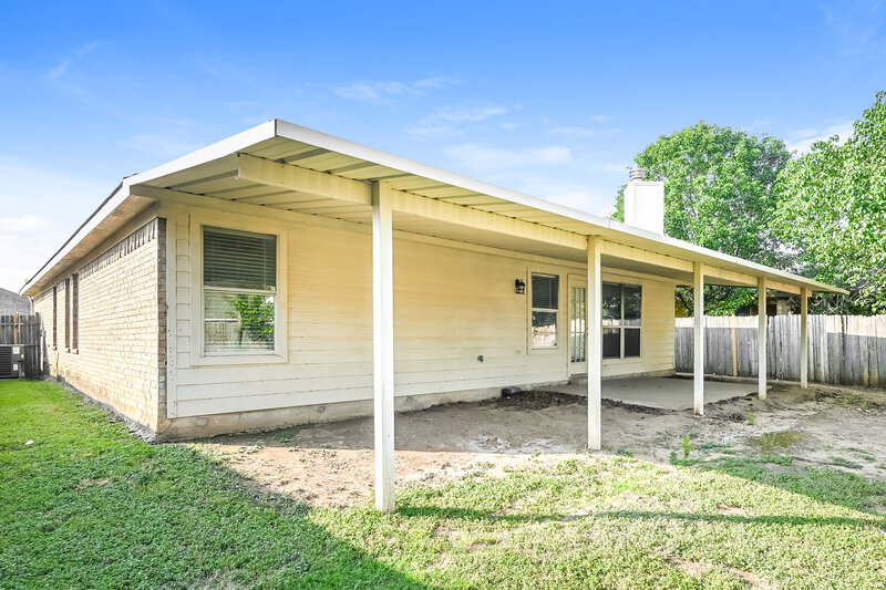 2,265/Mo, 9268 Saint Martin Rd Fort Worth, TX 76123 Rear View