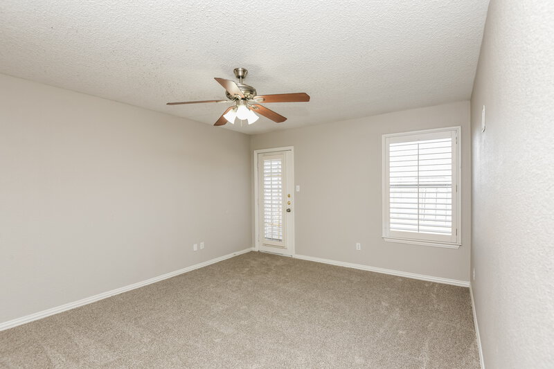 1,850/Mo, 4079 Tulip Tree Dr Fort Worth, TX 76137 Main Bedroom View 2