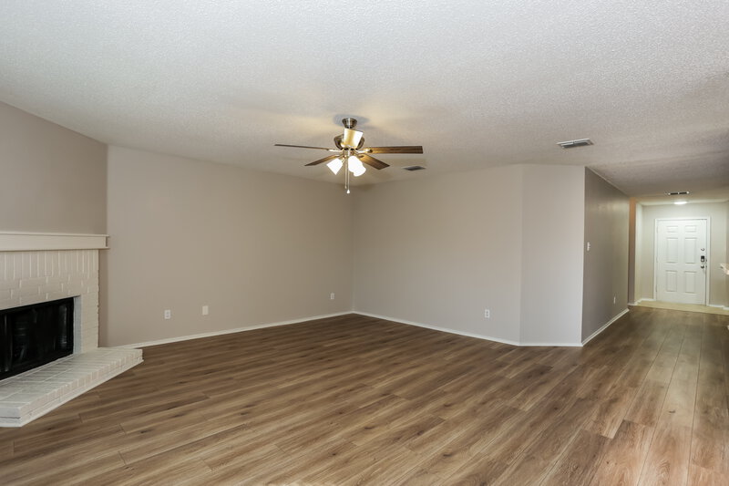 2,070/Mo, 1244 Candler Dr Lancaster, TX 75134 Living Room View 3
