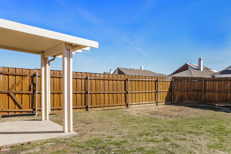 2,070/Mo, 1244 Candler Dr Lancaster, TX 75134 Backyard View