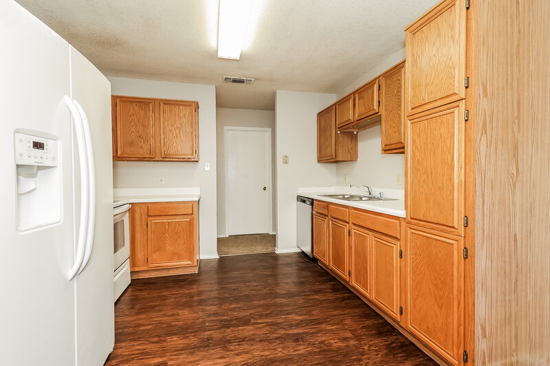 1,945/Mo, 4074 Tulip Tree Dr Fort Worth, TX 76137 Kitchen View 2