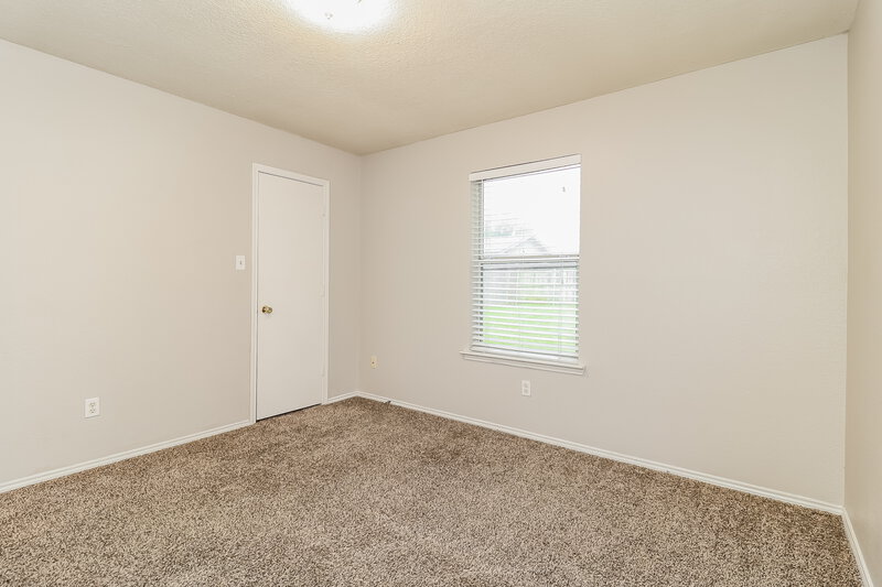1,945/Mo, 4074 Tulip Tree Dr Fort Worth, TX 76137 Bedroom View