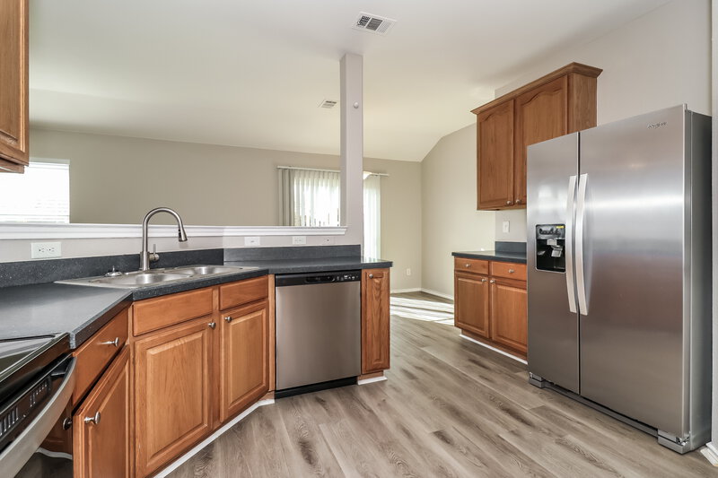 2,620/Mo, 740 Mulberry Ct Red Oak, TX 75154 Kitchen View 2