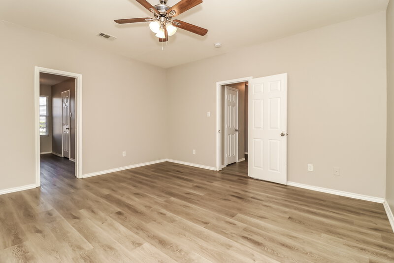 2,620/Mo, 740 Mulberry Ct Red Oak, TX 75154 Main Bedroom View
