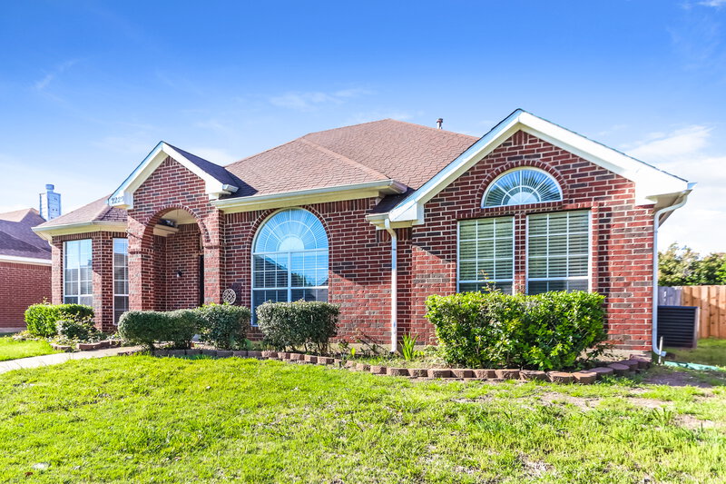 2,250/Mo, 2229 Austin Dr Mesquite, TX 75181 Front View