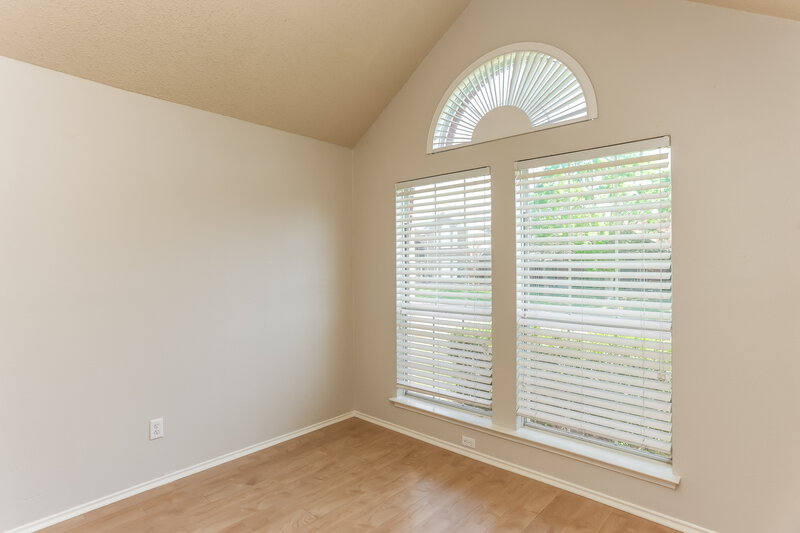 2,250/Mo, 2229 Austin Dr Mesquite, TX 75181 Main Bedroom View