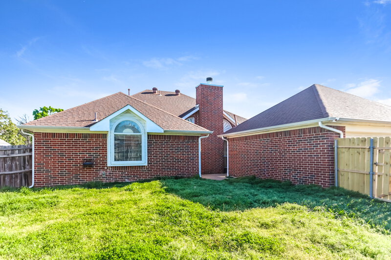 2,250/Mo, 2229 Austin Dr Mesquite, TX 75181 Rear View