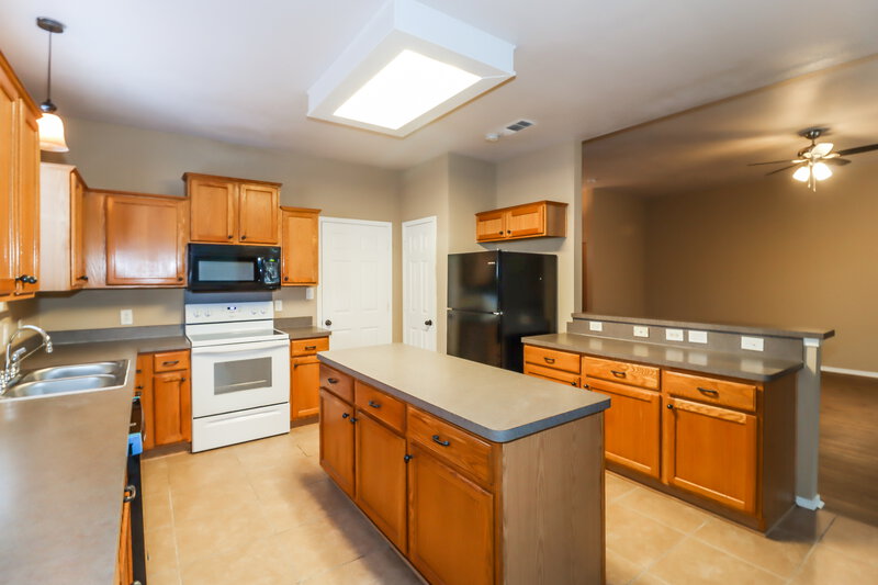 2,320/Mo, 3111 Palos Verdes Dr Corinth, TX 76210 Kitchen View