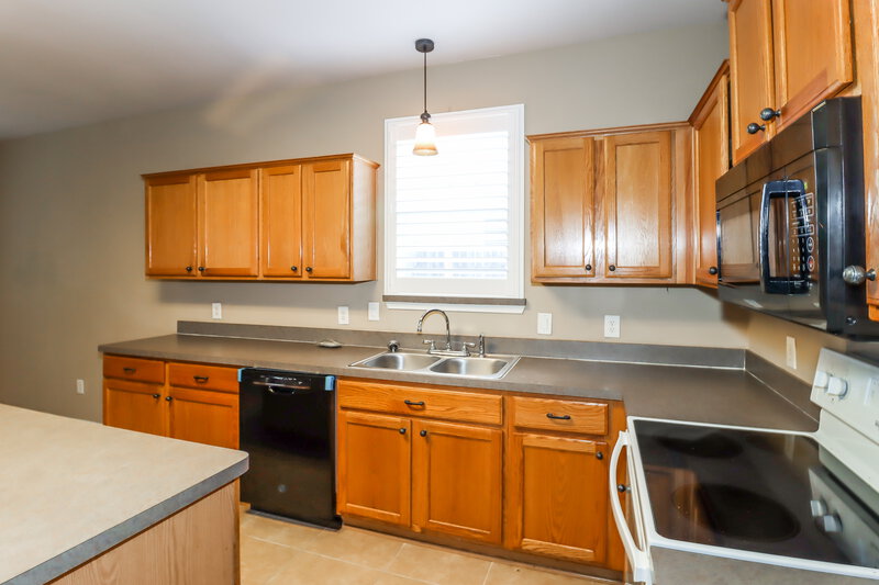2,320/Mo, 3111 Palos Verdes Dr Corinth, TX 76210 Kitchen View 3