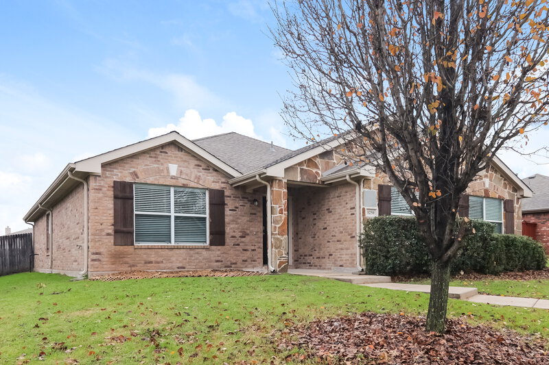 2,125/Mo, 1250 Alhambra Dr Lancaster, TX 75146 Front View