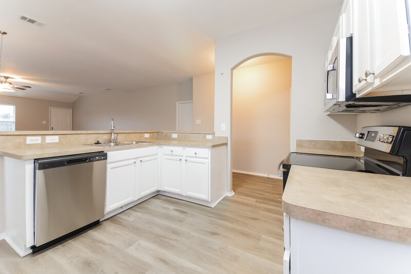 2,125/Mo, 1250 Alhambra Dr Lancaster, TX 75146 Kitchen View