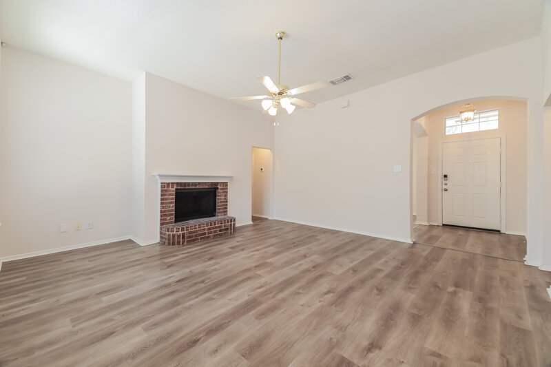 2,090/Mo, 1811 Caddo Lake Dr Allen, TX 75002 Living Room View 3