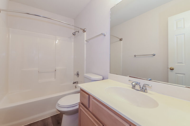 2,090/Mo, 1811 Caddo Lake Dr Allen, TX 75002 Bathroom View
