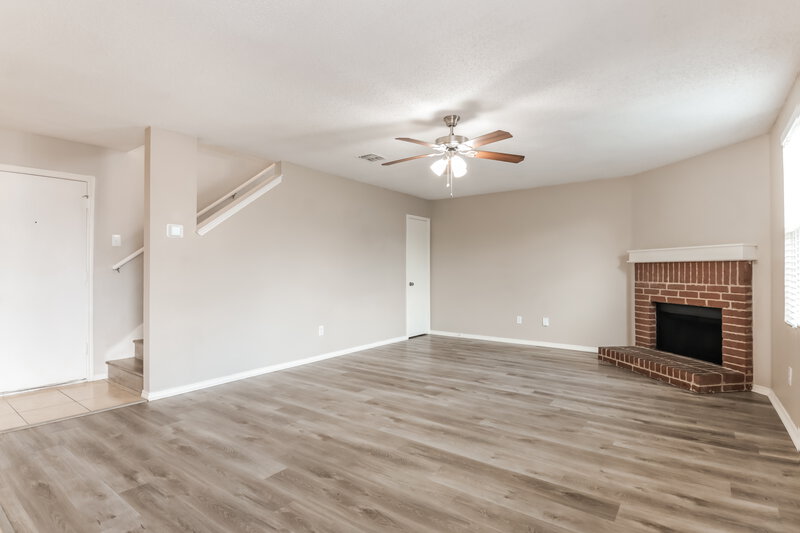 2,490/Mo, 5500 Still Canyon Dr McKinney, TX 75071 Living Room View