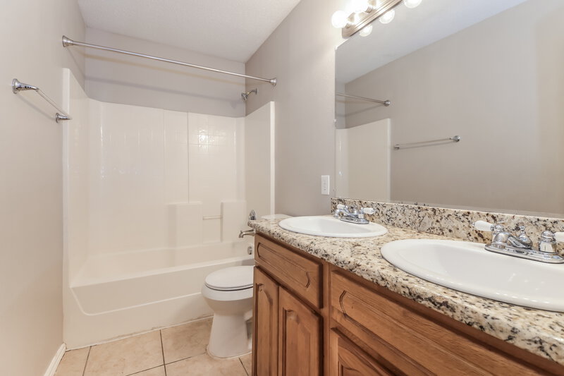 2,490/Mo, 5500 Still Canyon Dr McKinney, TX 75071 Bathroom View