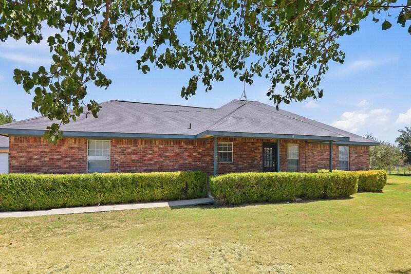 1,645/Mo, 7259 Fm 982 Princeton, TX 75407 Front View