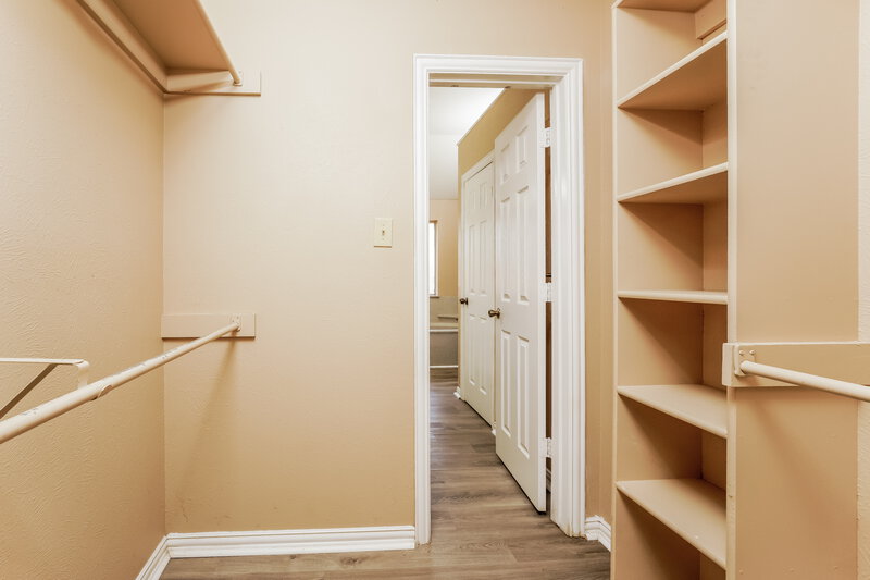2,610/Mo, 7921 Wayne Way Rowlett, TX 75088 Walk In Closet View
