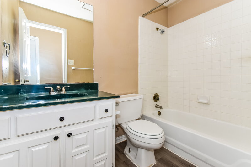 2,415/Mo, 7921 Wayne Way Rowlett, TX 75088 Bathroom View