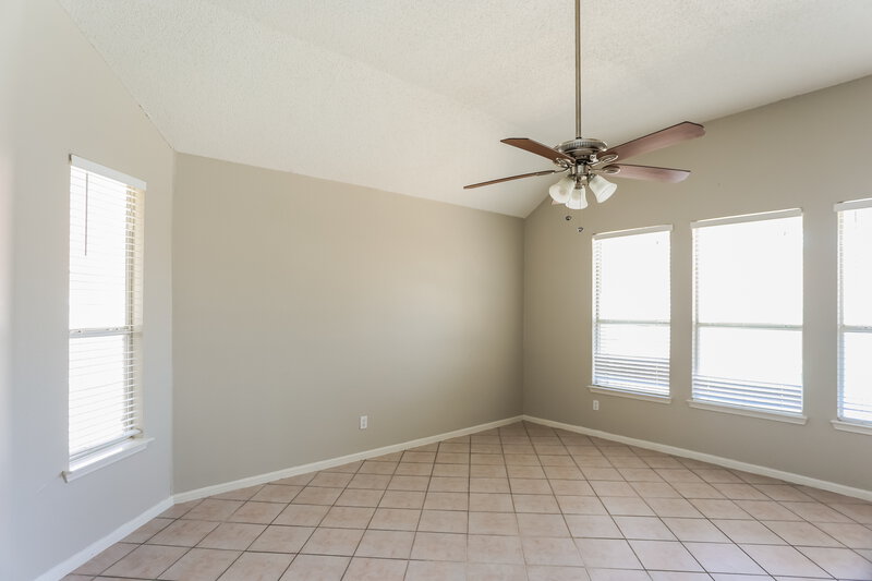 2,675/Mo, 7413 Harbor Dr Rowlett, TX 75088 Family Room View 2