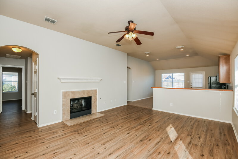 1,870/Mo, 14044 Tanglebrush Trl Haslet, TX 76052 Living Room View 2