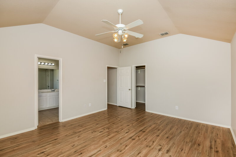 1,870/Mo, 14044 Tanglebrush Trl Haslet, TX 76052 Main Bedroom View 2