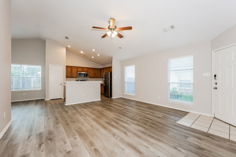 1,965/Mo, 1108 Boxwood Dr Crowley, TX 76036 Living Room View